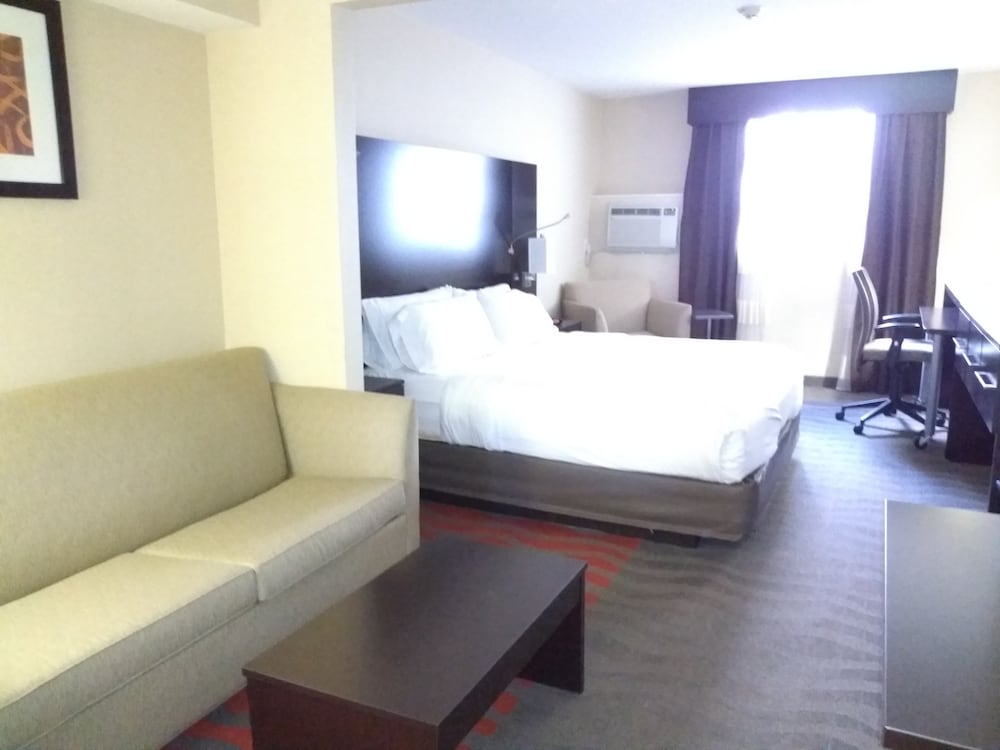 holiday inn express hotel and suites waterford by ihg