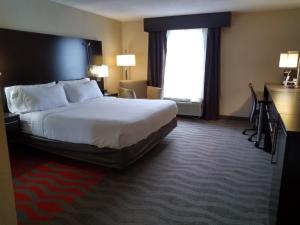 holiday inn express hotel and suites waterford by ihg