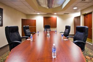holiday inn express hotel and suites waterford by ihg