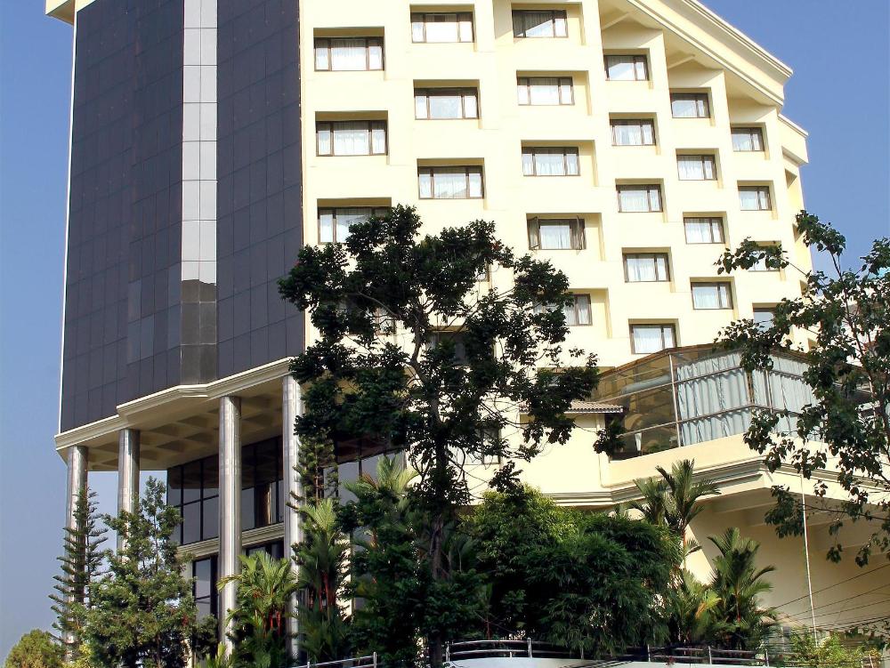 hotel gokulam park inn