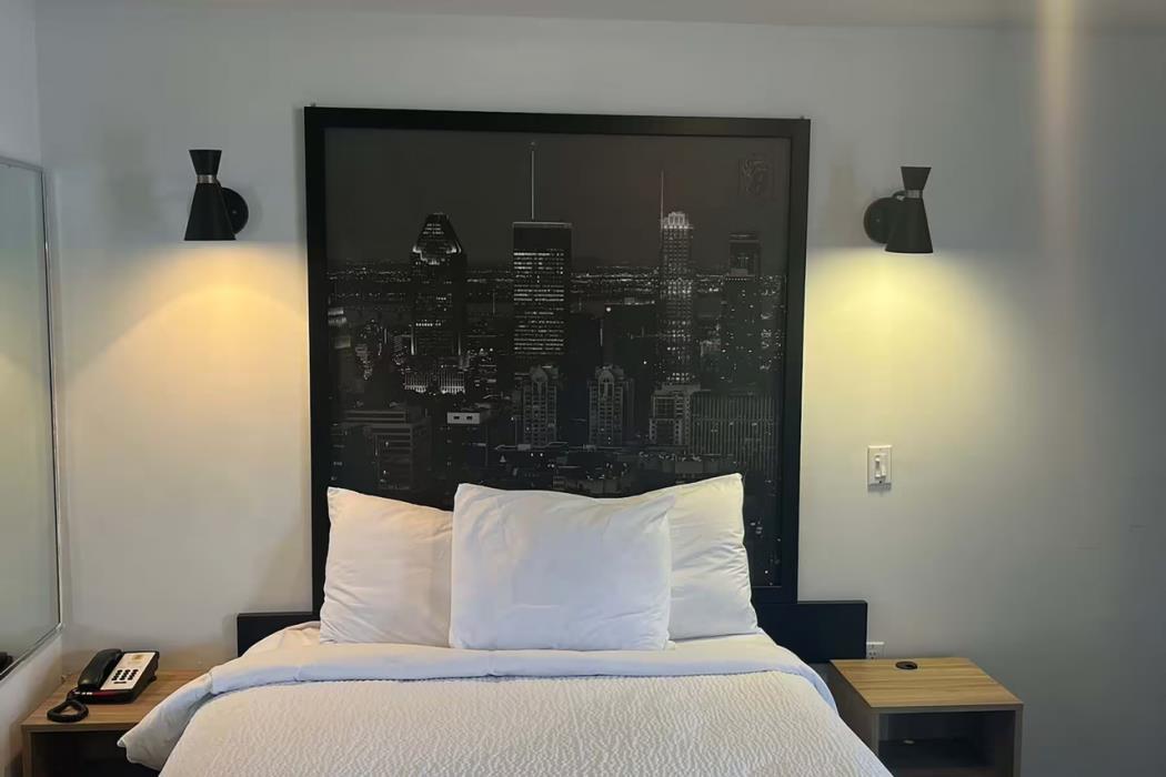 super 8 by wyndham montreal