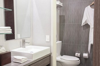 hotel casa inn galerias