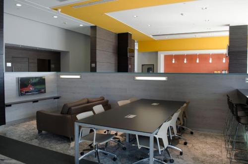 hotel casa inn galerias