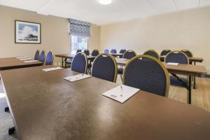 hampton inn fall river westport