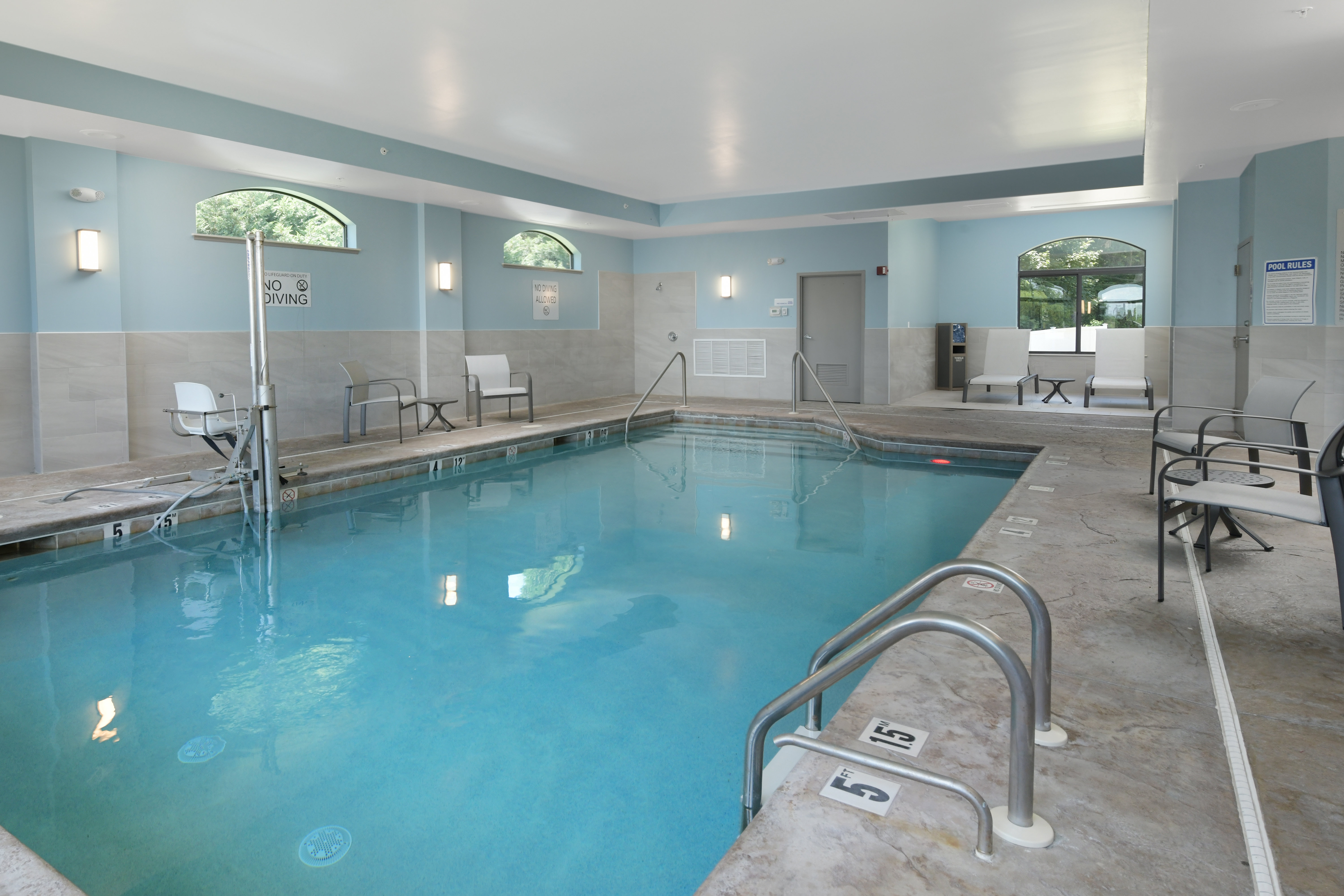 holiday inn express and suites williamstown glassboro by ihg