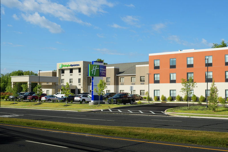 holiday inn express and suites williamstown glassboro by ihg