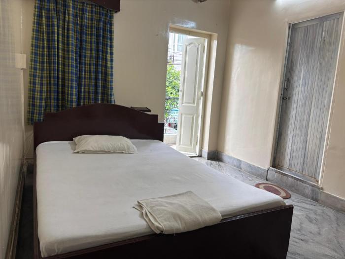 ashirbad guest house