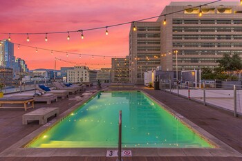 los angeles