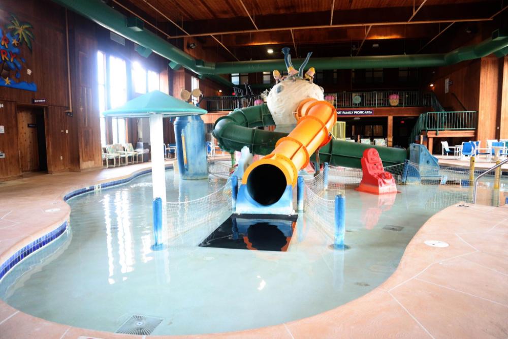 polynesian hotel and suites wisconsin dells lake delton