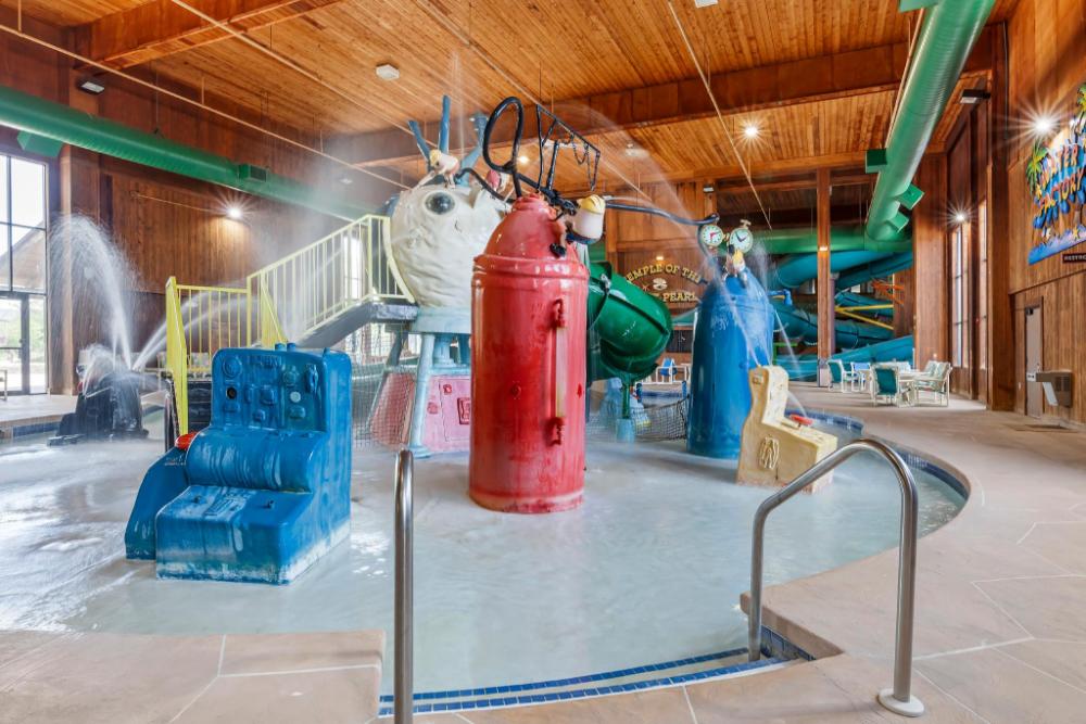 polynesian hotel and suites wisconsin dells lake delton