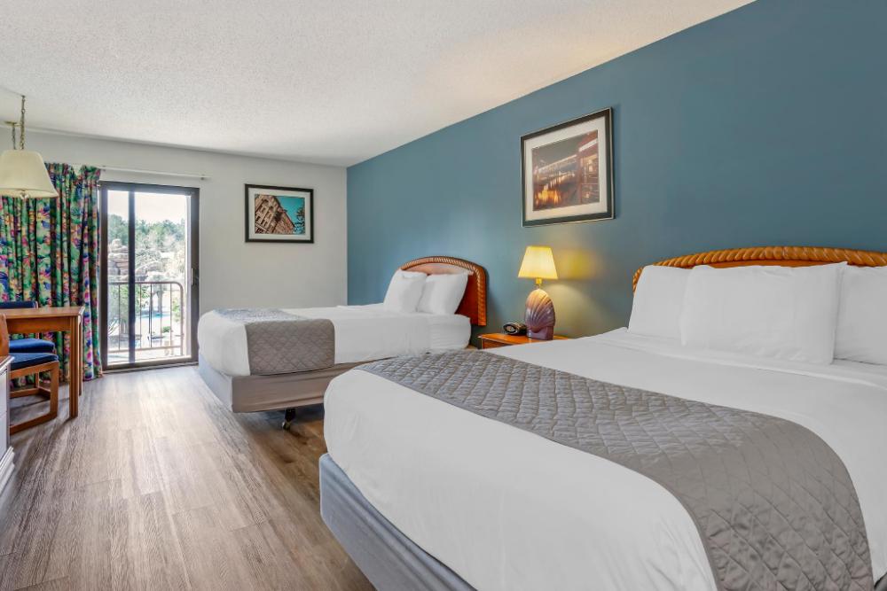 polynesian hotel and suites wisconsin dells lake delton