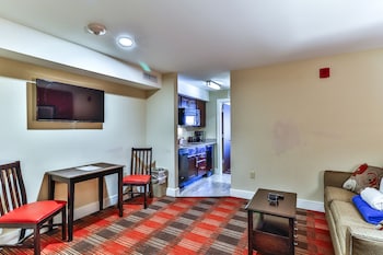 polynesian hotel and suites wisconsin dells lake delton