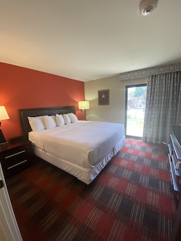 polynesian hotel and suites wisconsin dells lake delton