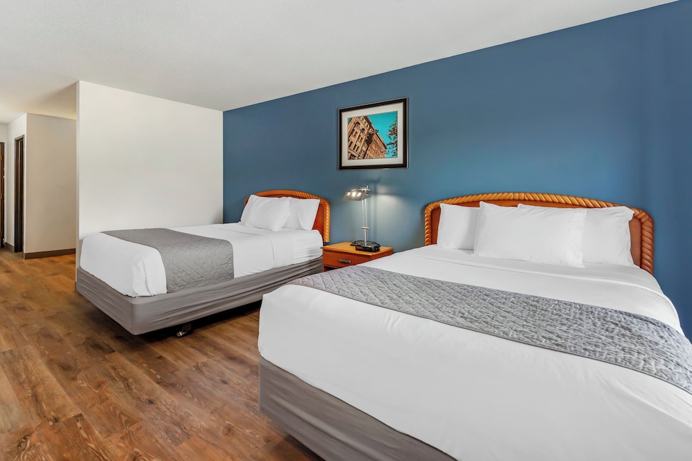 polynesian hotel and suites wisconsin dells lake delton