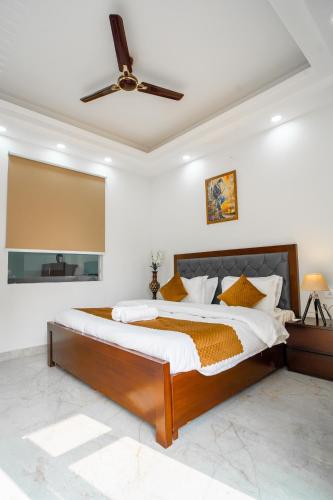 the lodgers 1 bhk serviced apartment