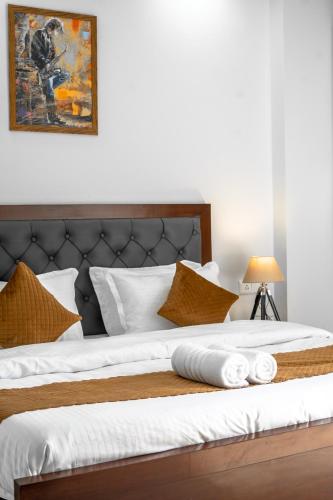 the lodgers 1 bhk serviced apartment