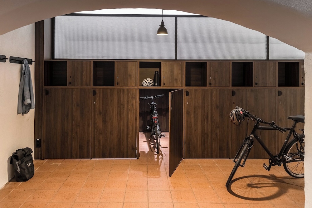 wismar townhouse vagabond club