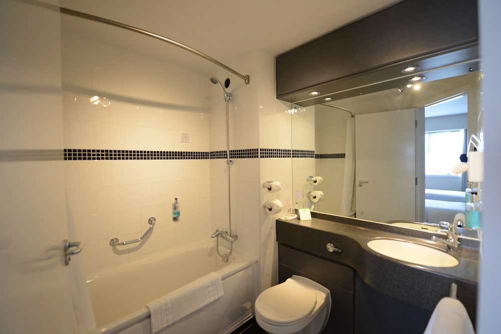 holiday inn wolverhampton racecourse by ihg
