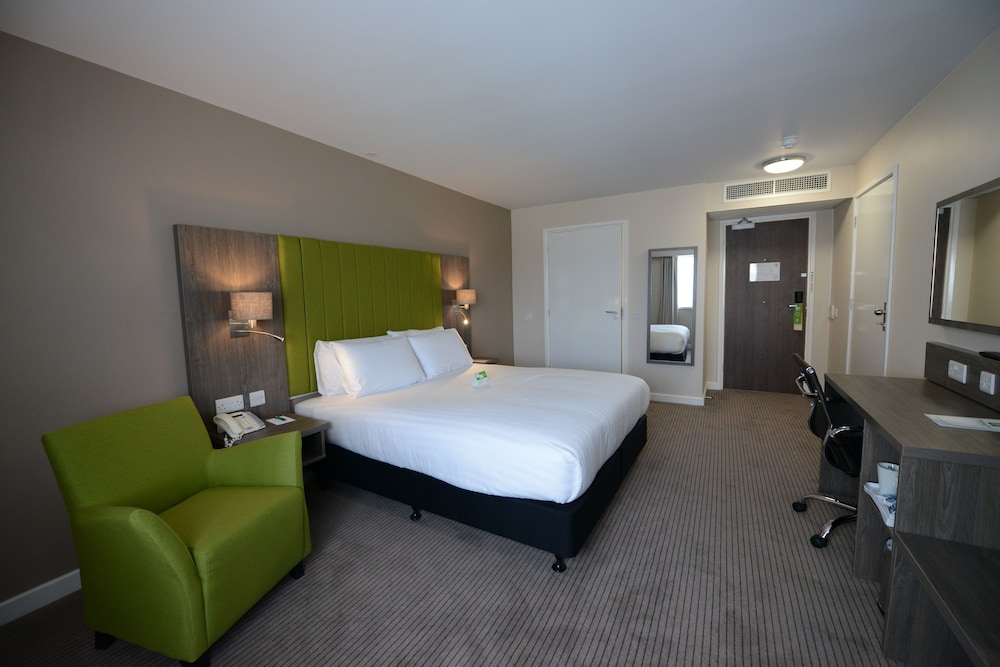 holiday inn wolverhampton racecourse by ihg