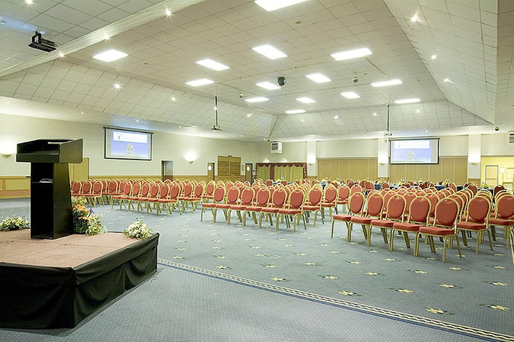 holiday inn wolverhampton racecourse by ihg