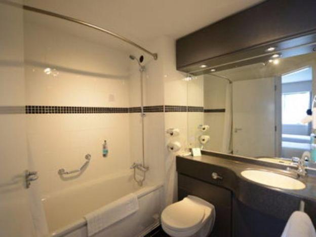 holiday inn wolverhampton racecourse by ihg