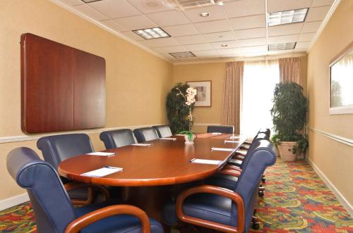 hilton garden inn wooster