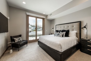 Premium Junior Three Bedroom 3 Apartment Hotel By Redawning,6702 Stein Circle,3 star