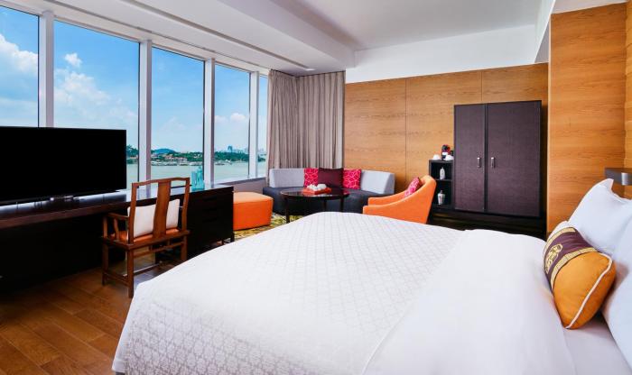hotel indigo xiamen harbour by ihg