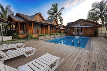 foxoso aaristo baga beach resort