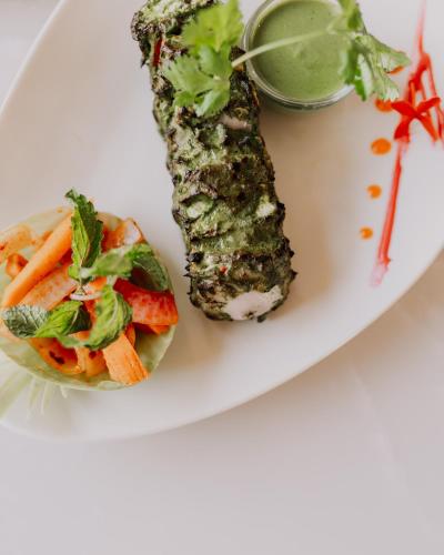 foxoso aaristo baga beach resort