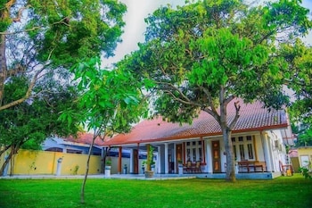 ace boutique airport