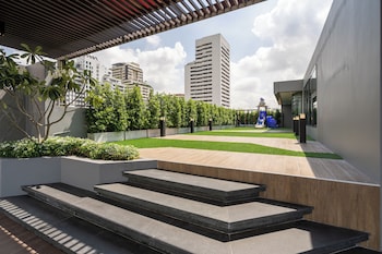 destiny63 ekamai apartment