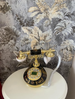 hotel boutique sant serrant