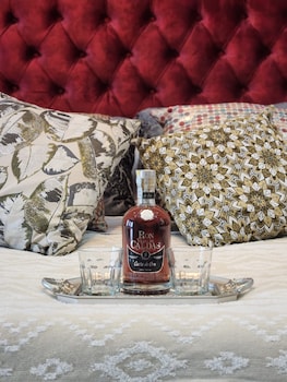 hotel boutique sant serrant