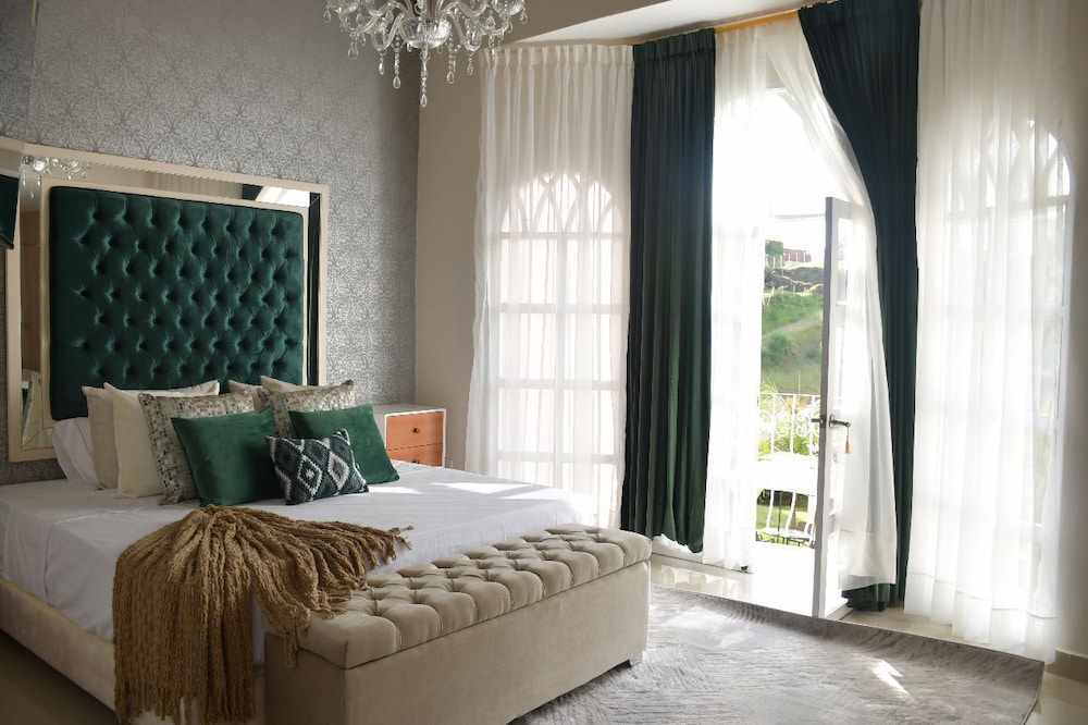 hotel boutique sant serrant