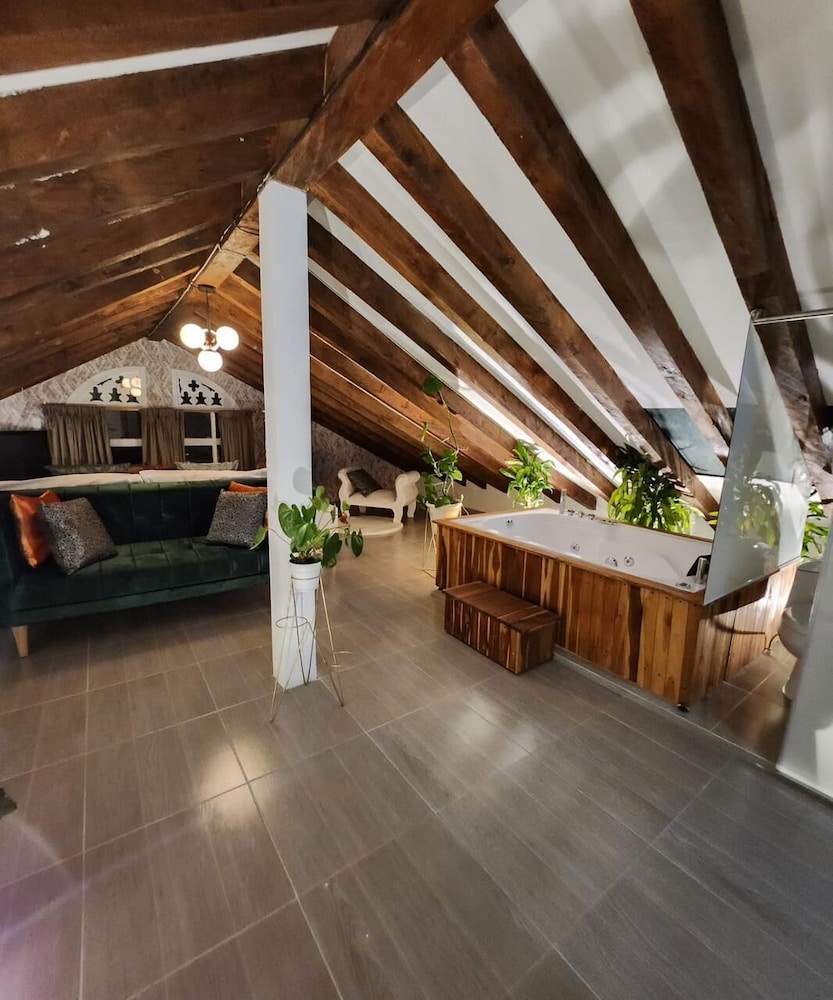 hotel boutique sant serrant