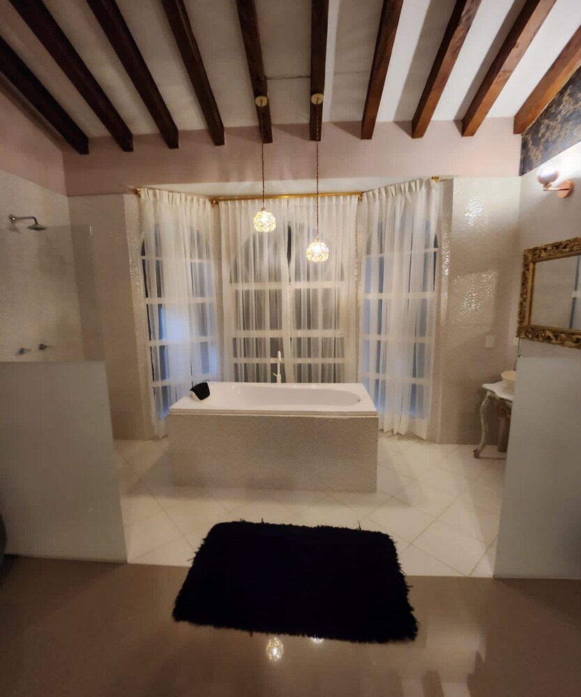 hotel boutique sant serrant