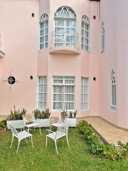 hotel boutique sant serrant