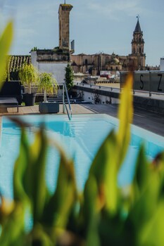 eszentrico suites jerez