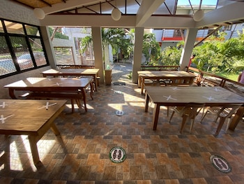 cerca parola beach resort