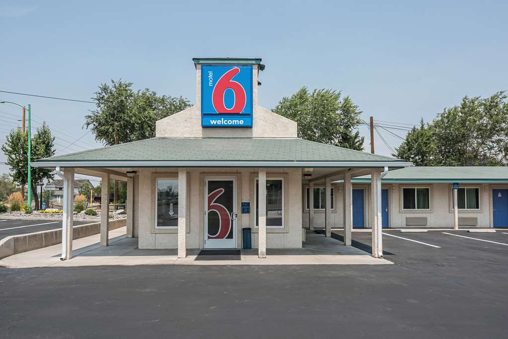 motel 6 fallon nv