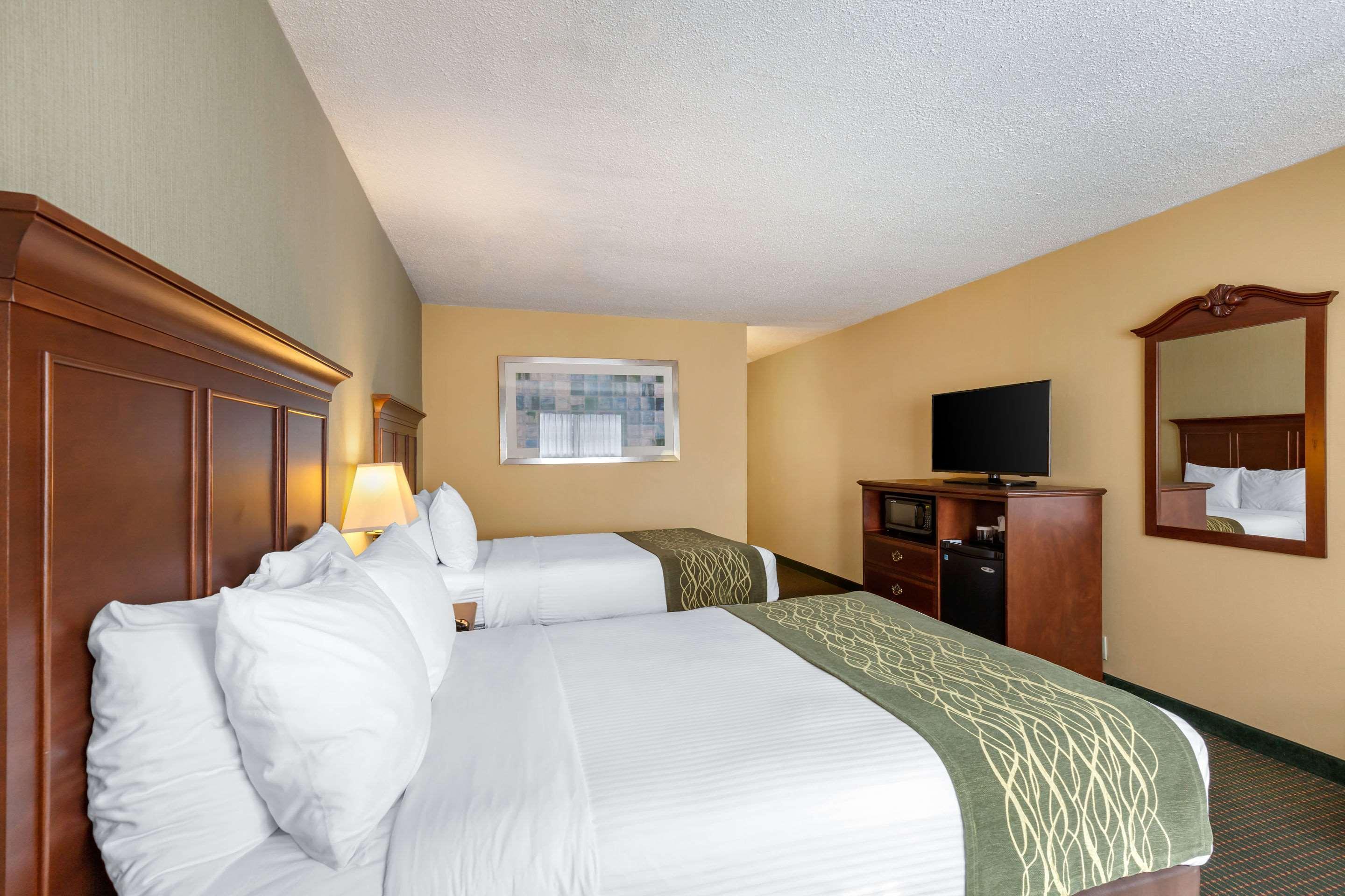 clarion inn falls church arlington