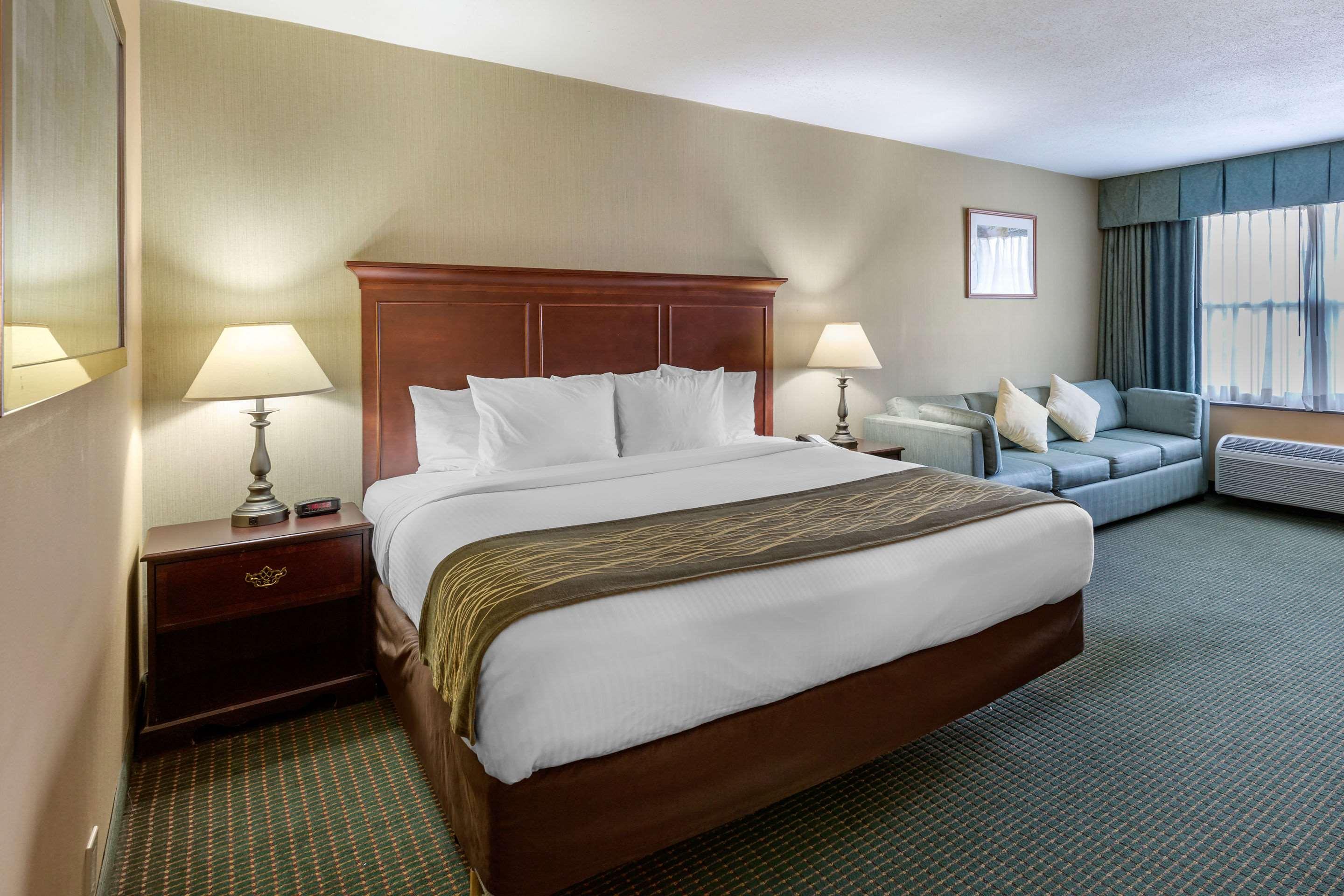 clarion inn falls church arlington
