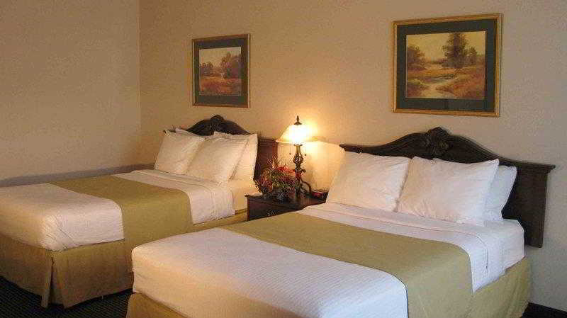 clarion inn falls church arlington