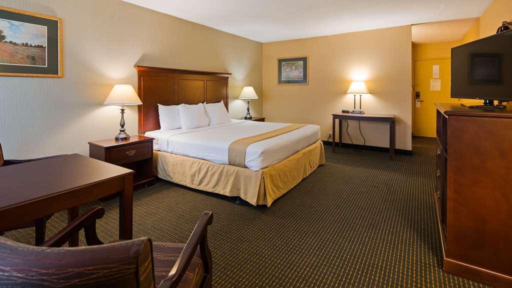 clarion inn falls church arlington
