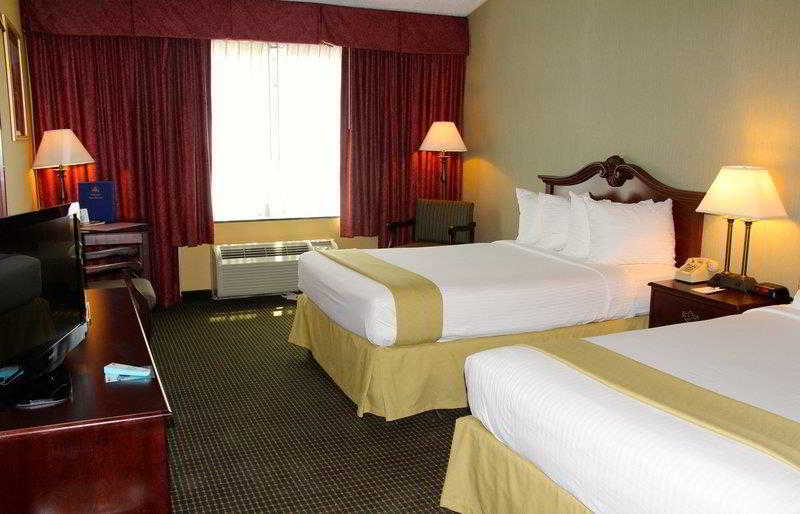 clarion inn falls church arlington