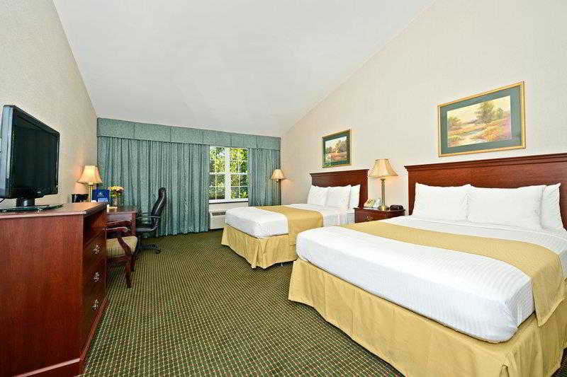 clarion inn falls church arlington