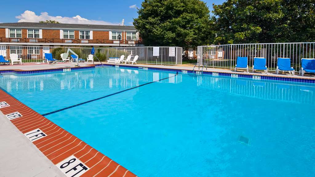 clarion inn falls church arlington