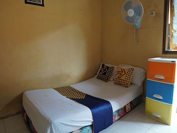 spot on 92666 rumah kos arafah syariah