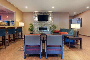Comfort Inn & Suites Fayetteville - University Area,Bentonville - Fayetteville>>Bentonville,3 star